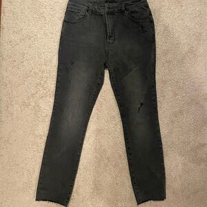 Forever 21 Black Distressed Women Jeans